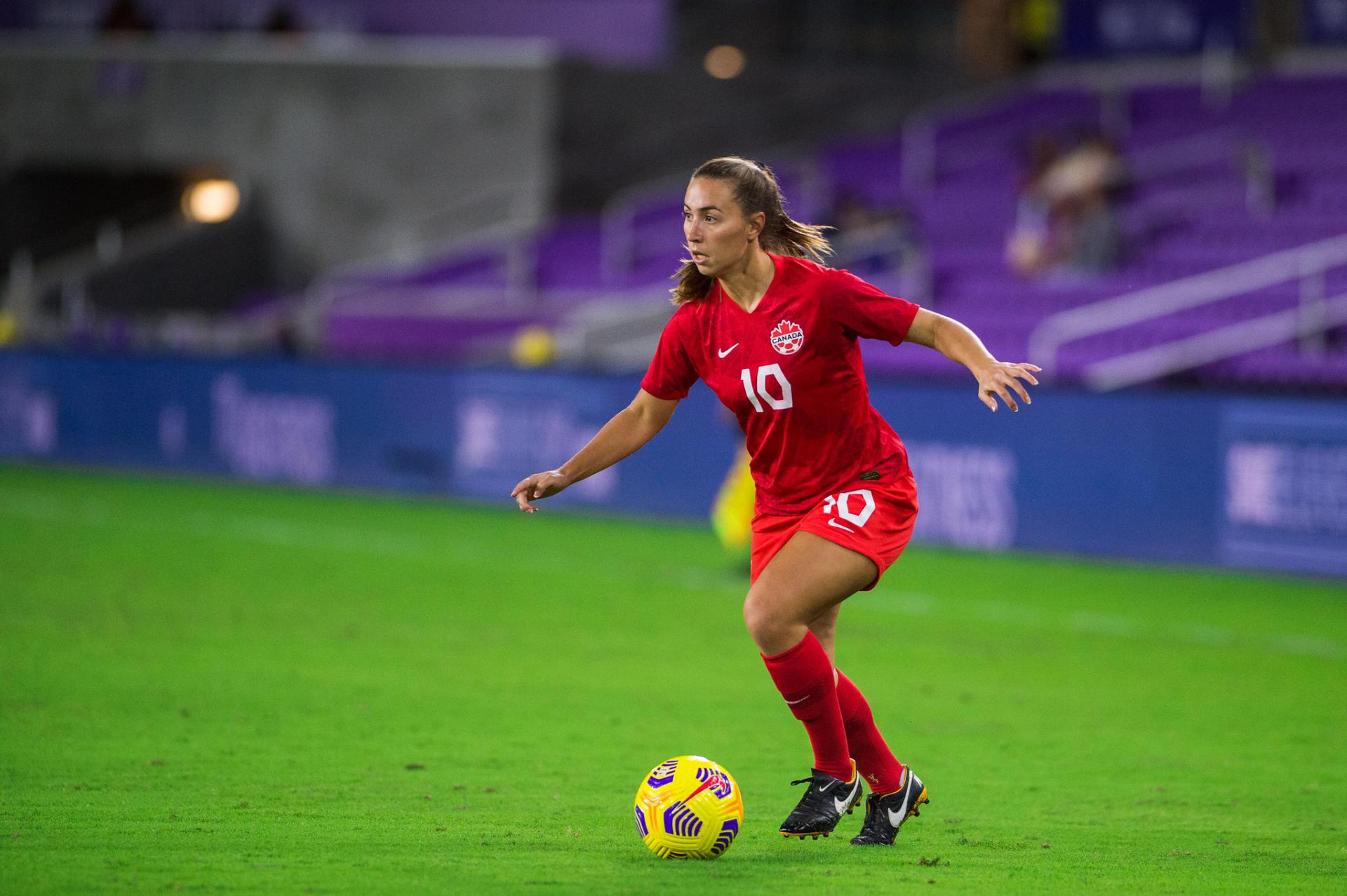 AFC Toronto’s Newest Midfielder: Sarah Stratigakis
