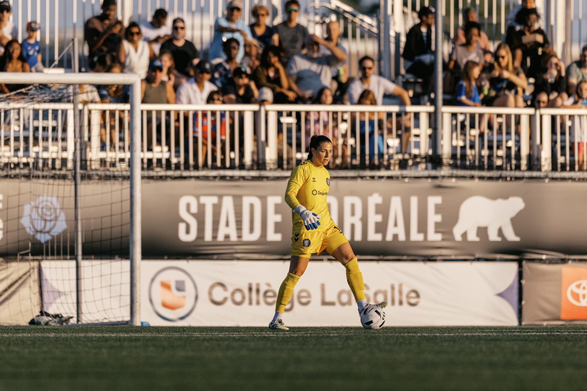 Sabrina D’Angelo Gets Clean Sheet in a Win at the Stade Boréale